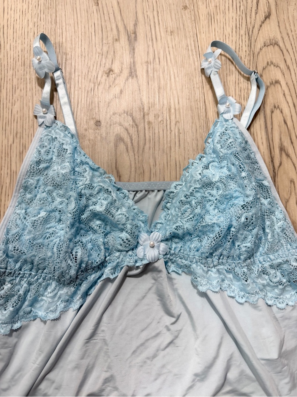 Lace Pajama Set - Picture 3 of 4